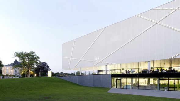 ��������� ������� � �������: ���������� � �������